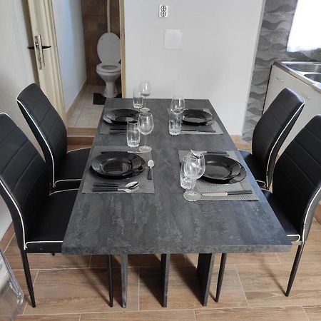 Apartman Selce Exterior foto
